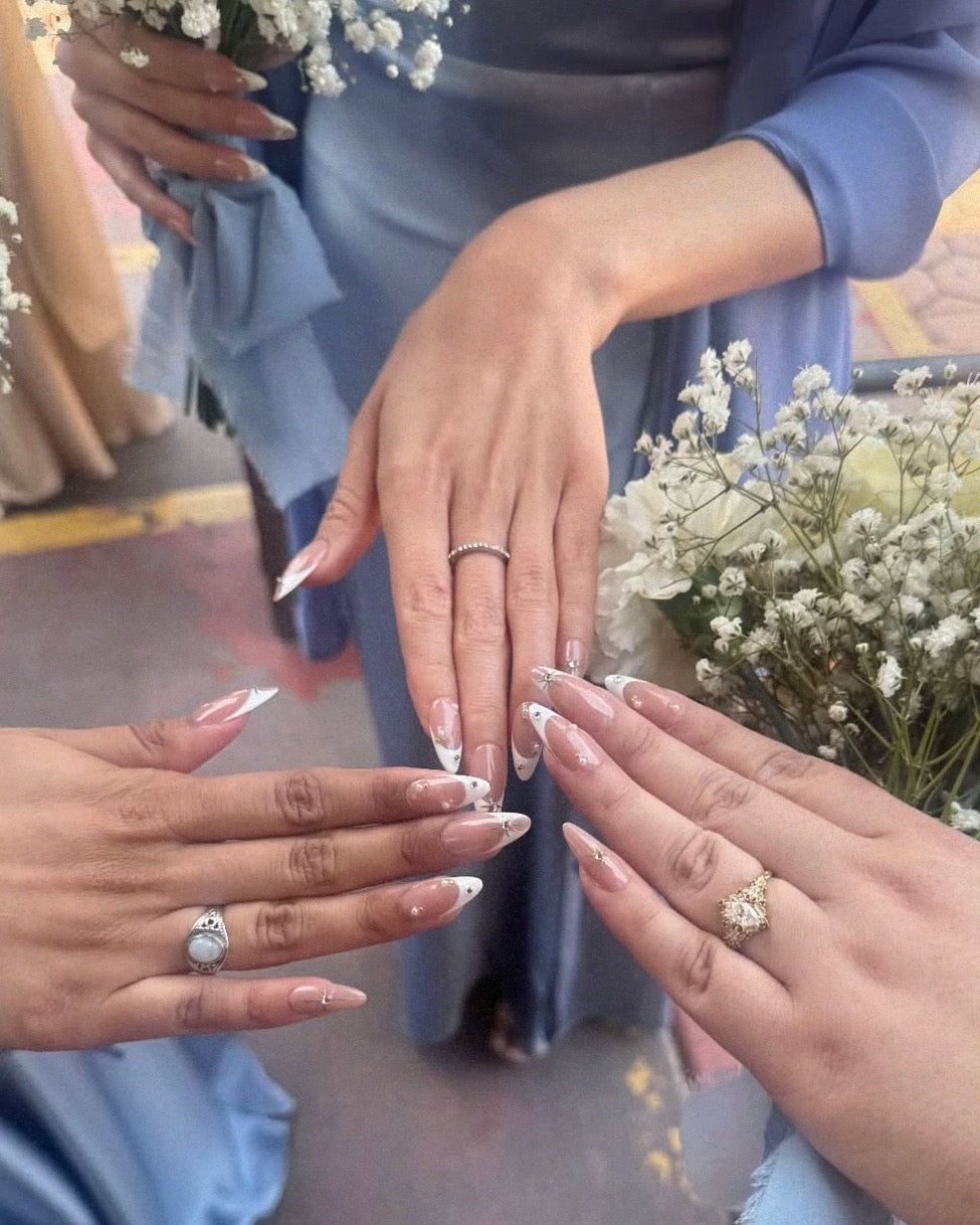 Sparkling Tips ｜ Handcrafted Press-On Nails | The Pink Nails