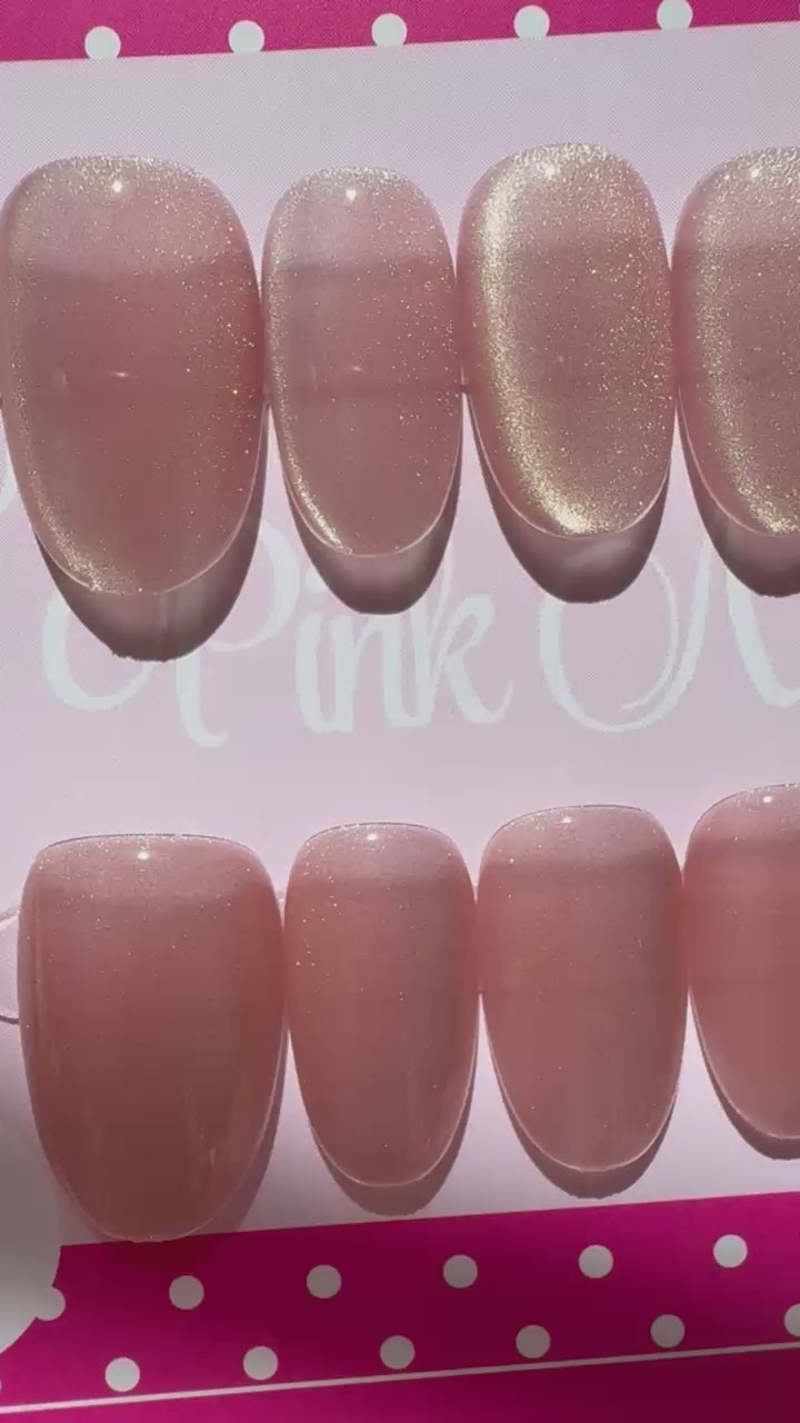 Sakura Pink Cat Eye Manicure｜Handcrafted Press-On Nails | The Pink Nails